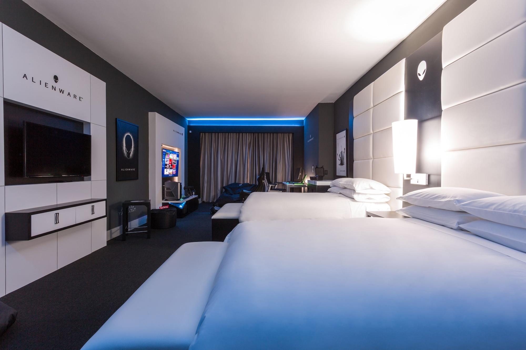 Hilton Hotel 4*