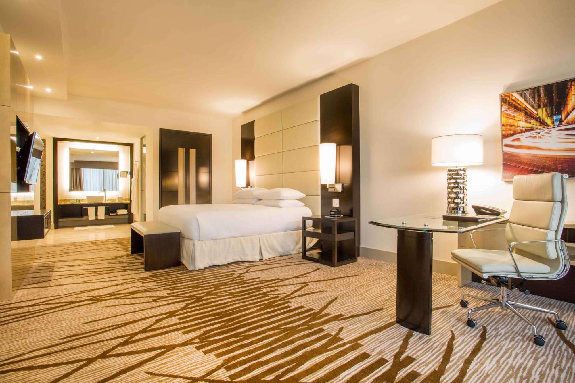 Hilton 4*